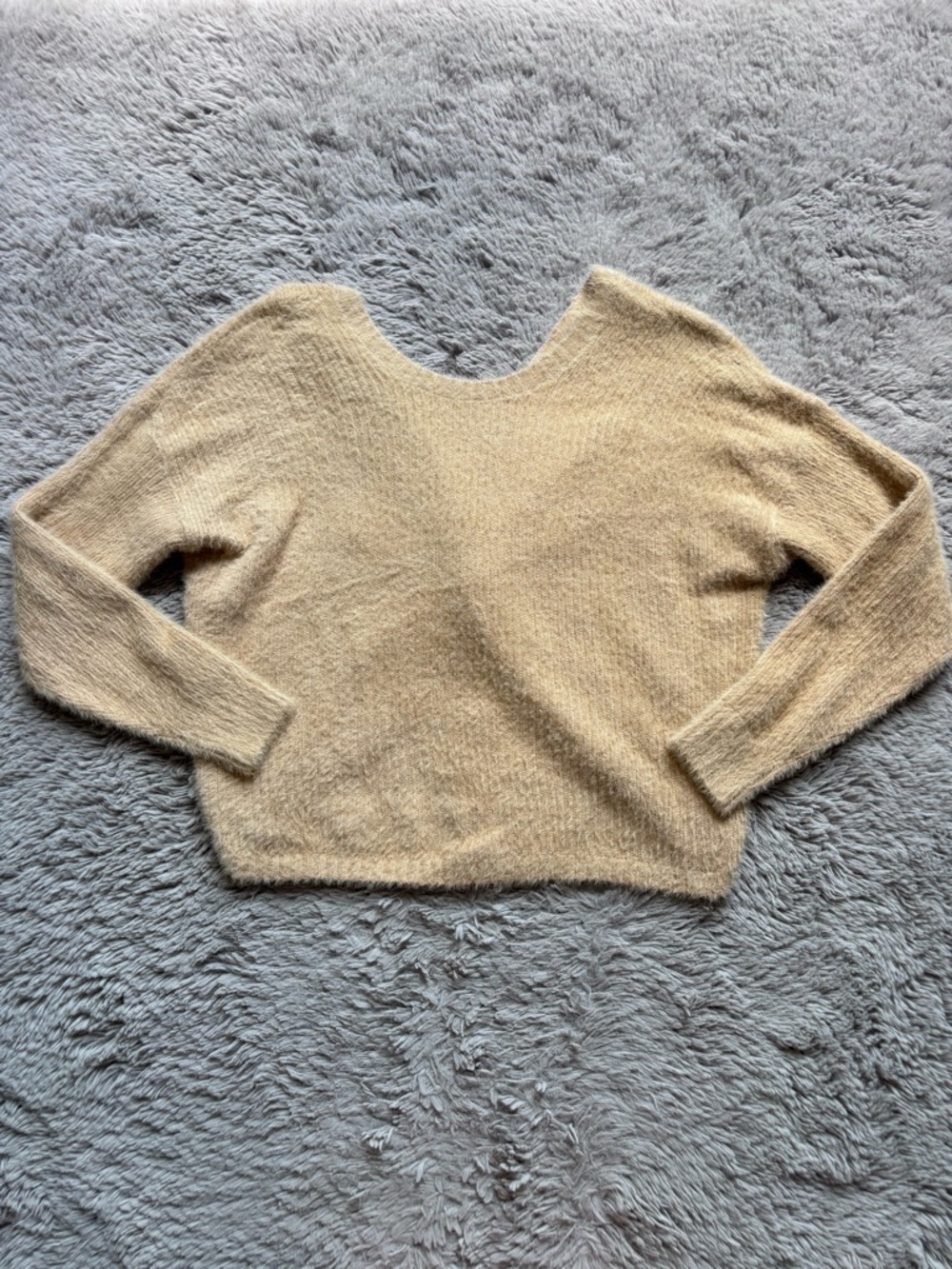 NWOT Hollister Women's super soft Reversible Twist Tie Sweater size L